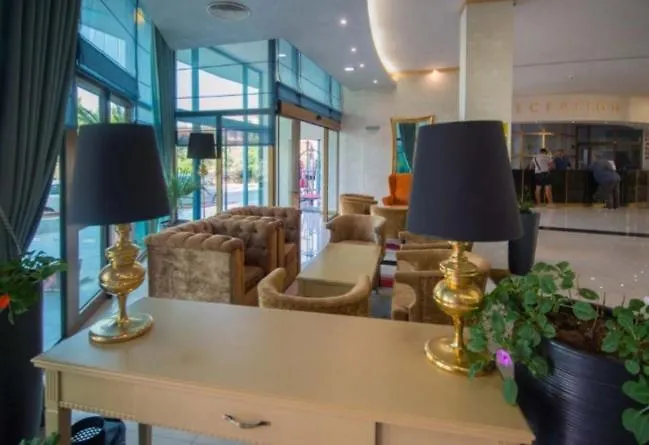 Paradise Delux In Del Sol 아파트 *