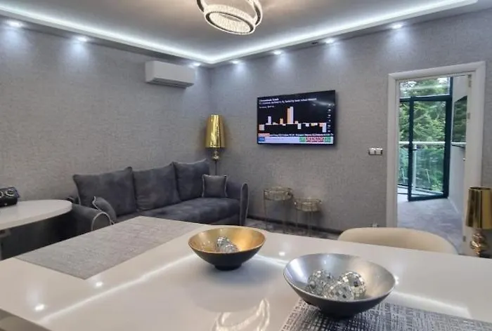 아파트 Paradise Delux In Del Sol 프리모르스코