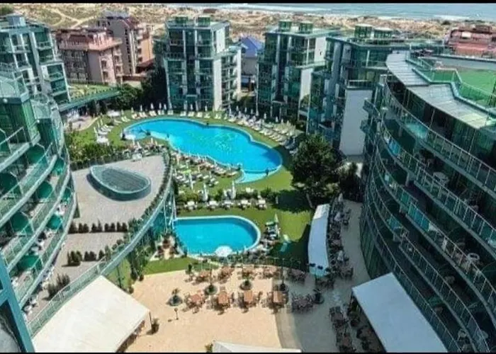 Paradise Delux In Del Sol 아파트 *